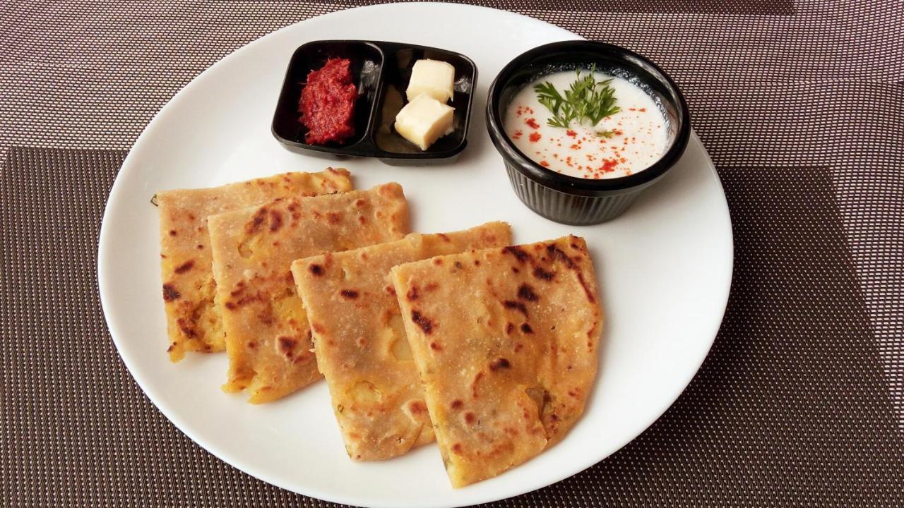 Hotel Luxuria Ludhiana Eksteriør bilde