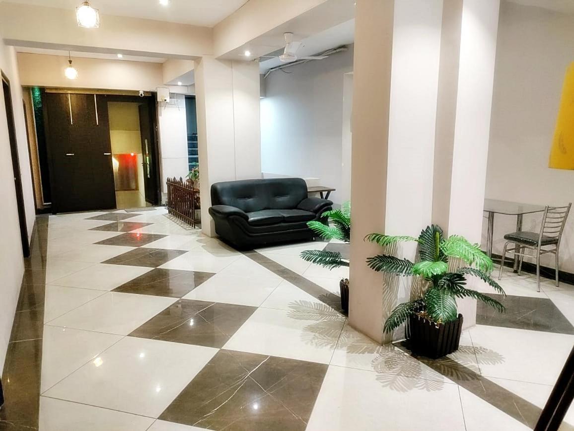 Hotel Luxuria Ludhiana Eksteriør bilde