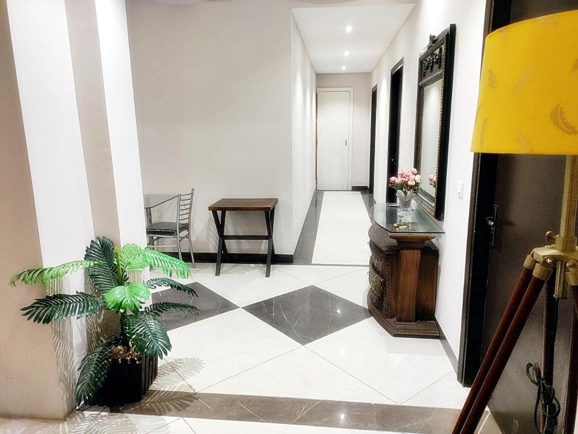 Hotel Luxuria Ludhiana Eksteriør bilde