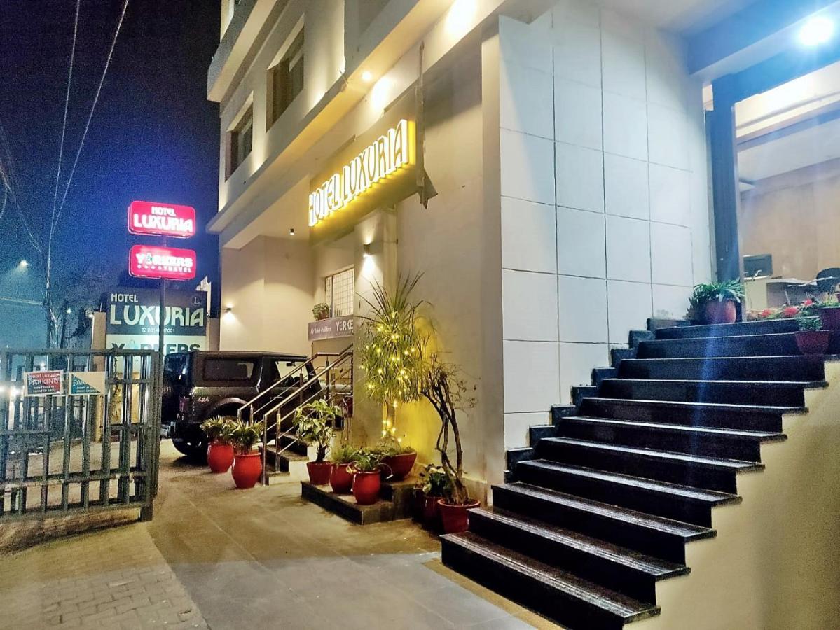 Hotel Luxuria Ludhiana Eksteriør bilde