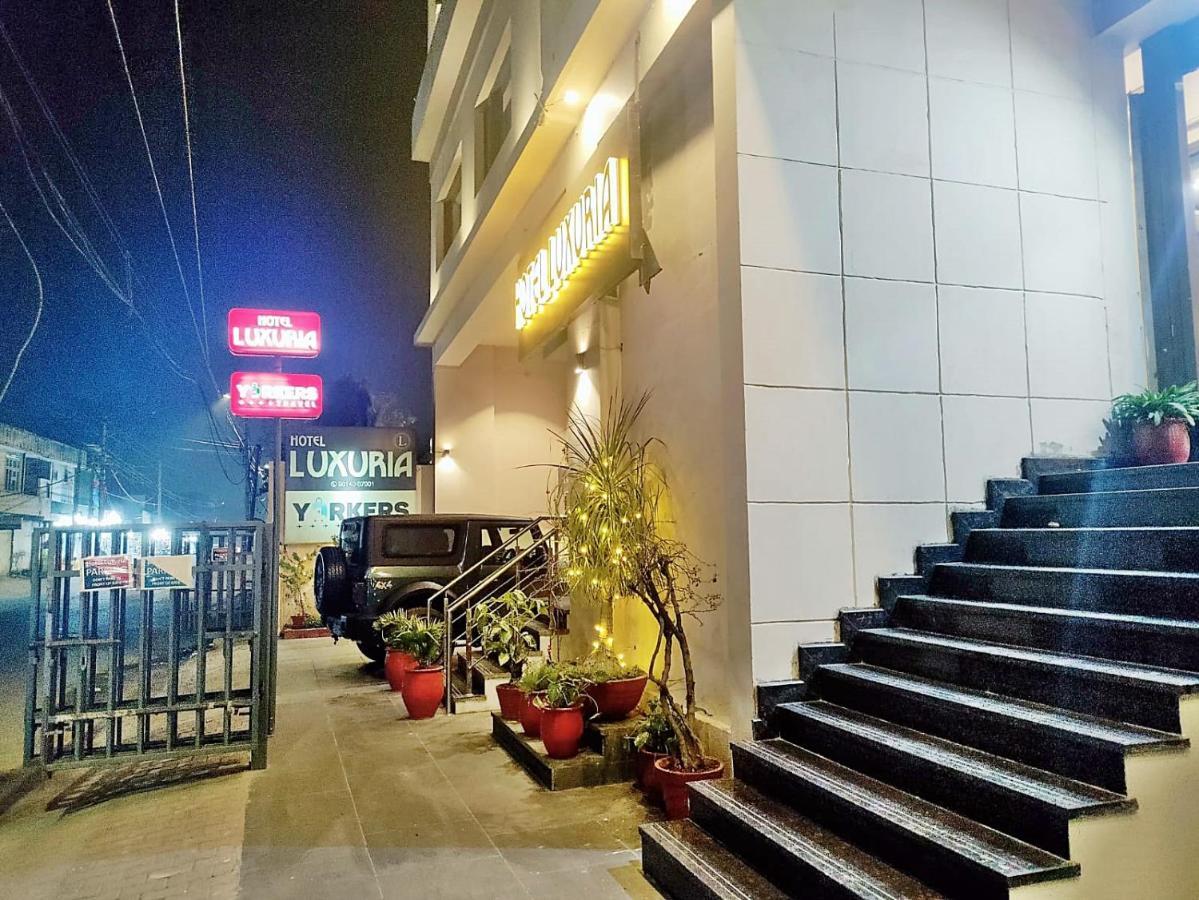 Hotel Luxuria Ludhiana Eksteriør bilde