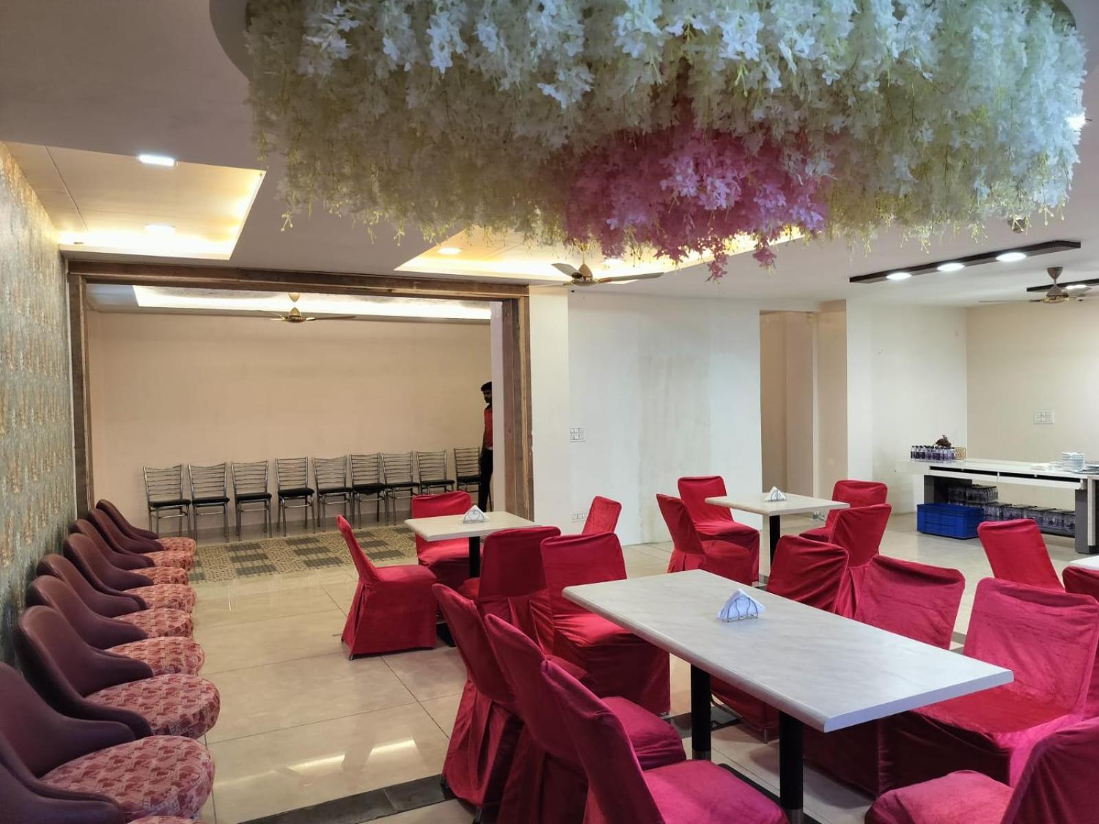 Hotel Luxuria Ludhiana Eksteriør bilde