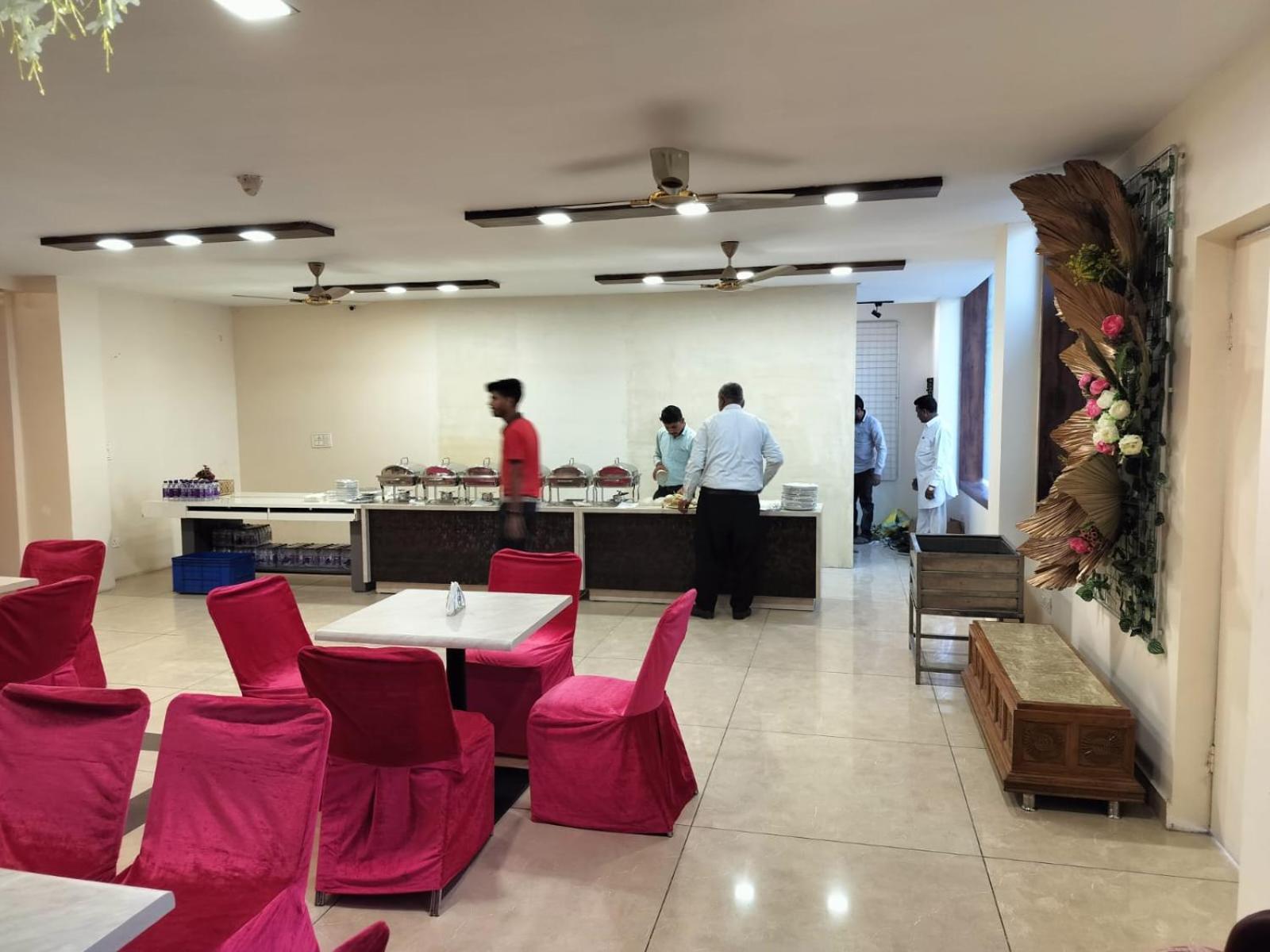 Hotel Luxuria Ludhiana Eksteriør bilde